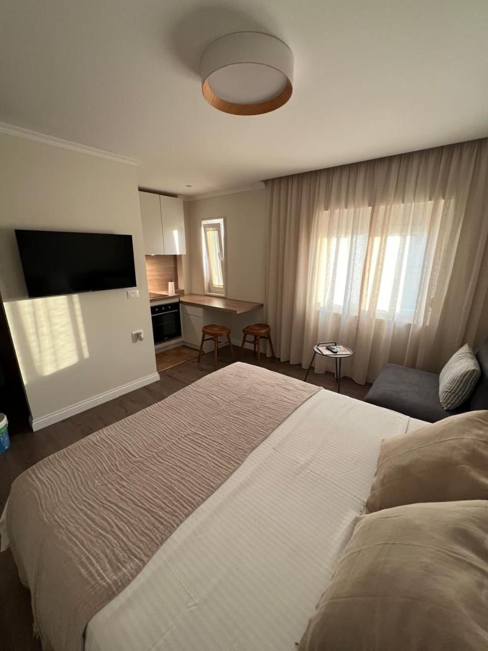 טיראנה Anna'S Blloku Apartment מראה חיצוני תמונה