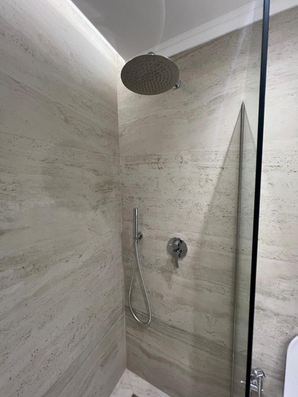 טיראנה Anna'S Blloku Apartment מראה חיצוני תמונה